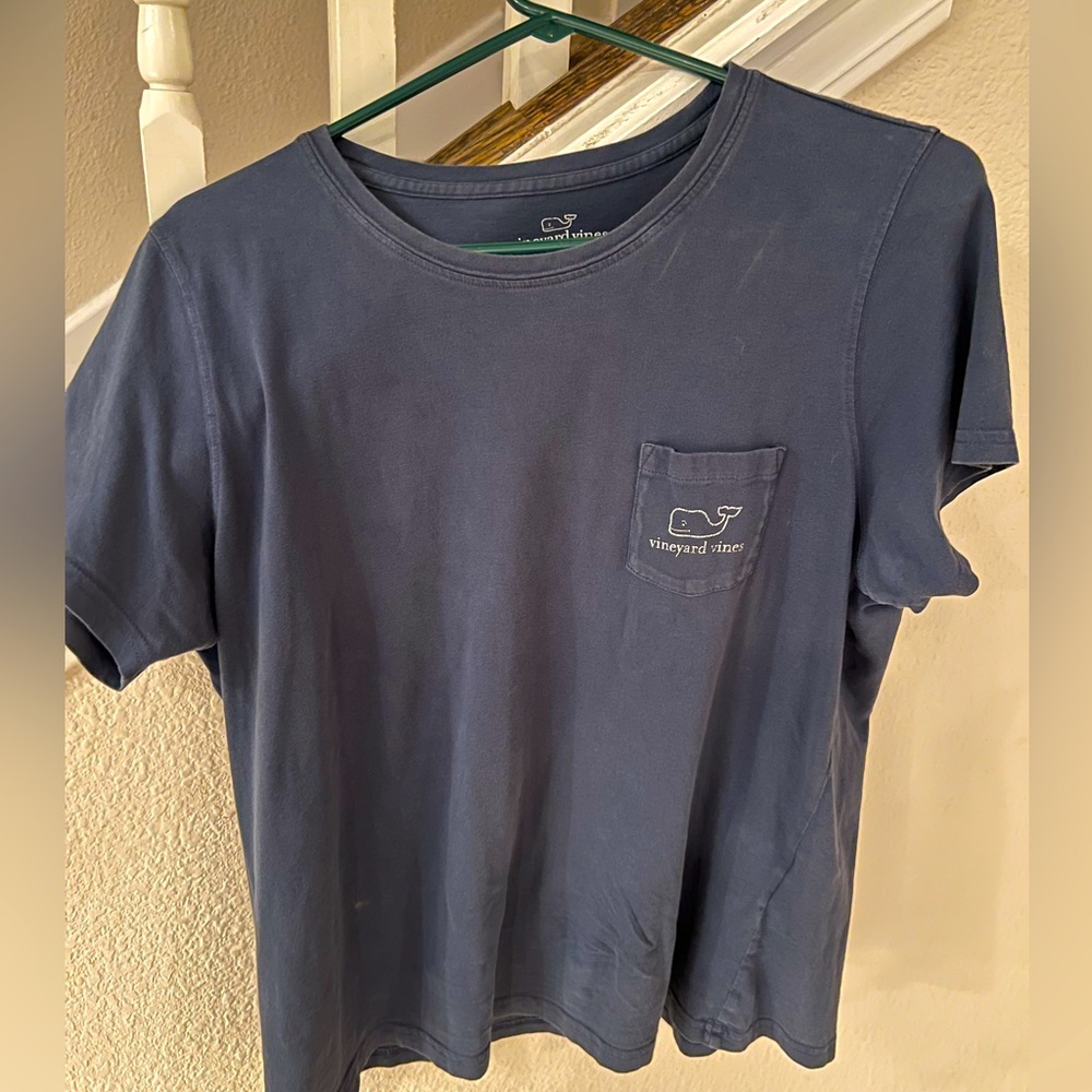 Vineyard Vines Ladies Large Navy Blue shirt sleeve t shirt